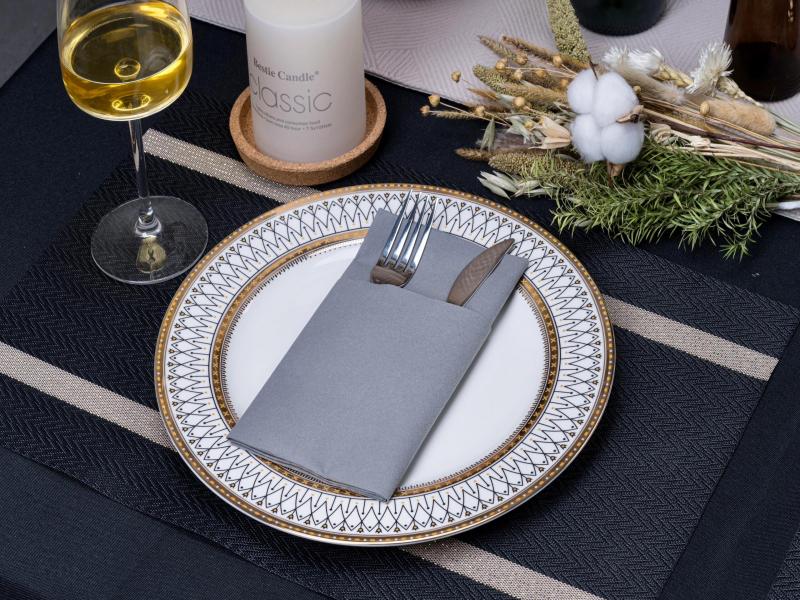 Comment choisir les bonnes serviettes jetables colorées Airlaid pour votre fête ?